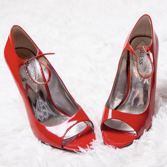 Guess Red open toe heels with buckle strap - Picture 6 of 8